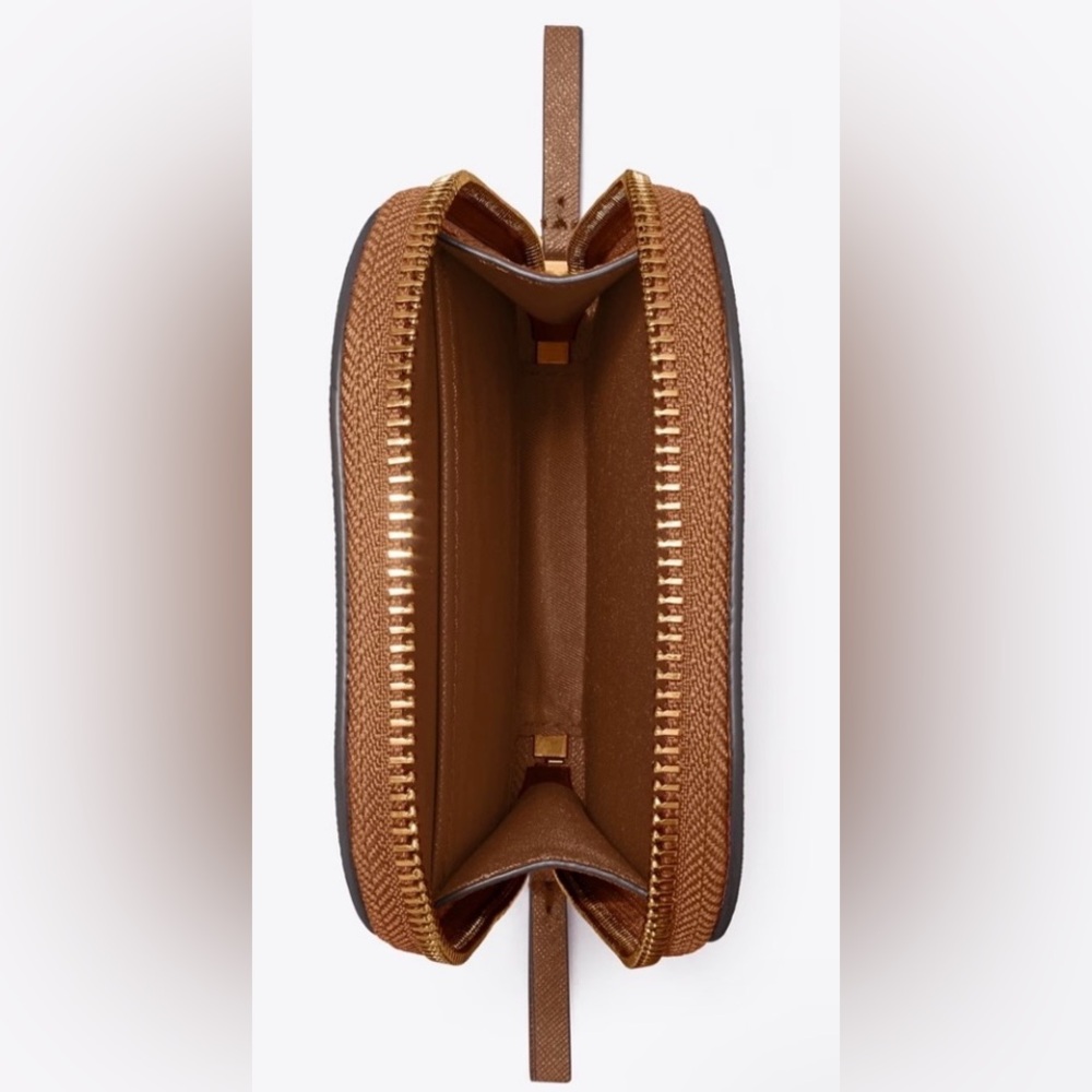 Tory Burch phone crossbody. - Picture 8 of 8